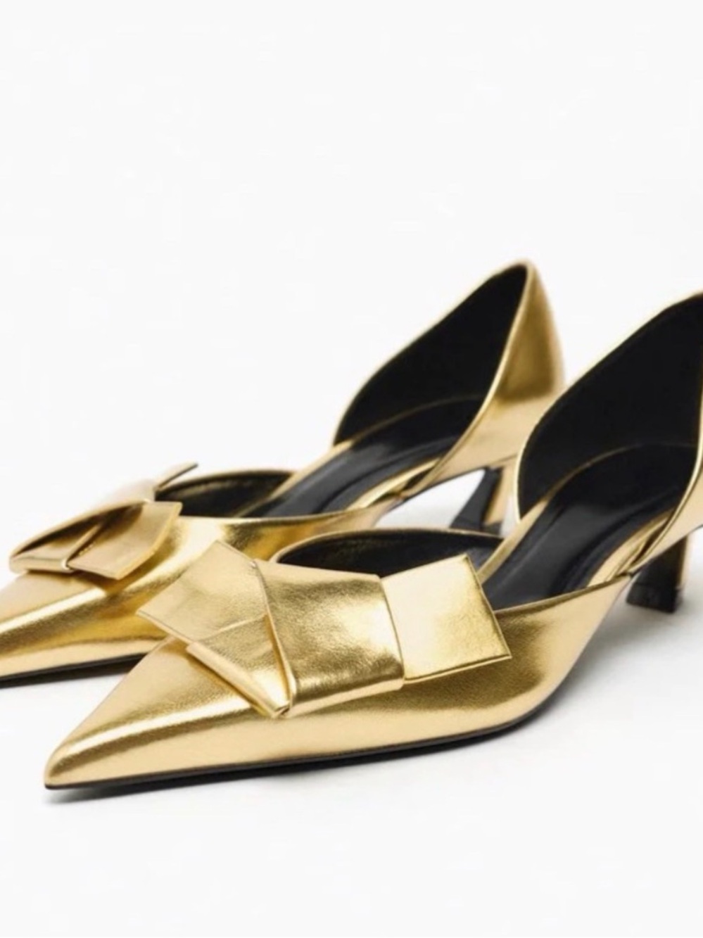 NWOT ZARA Gold Pointed-Toe Kitten Heel Pumps with Bow Size 39 / 8.5